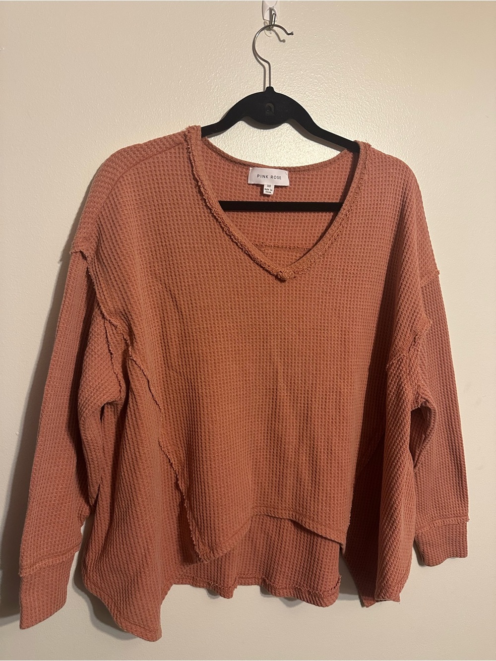 Pink Rose Waffle V-Neck Top in Dusty Rose